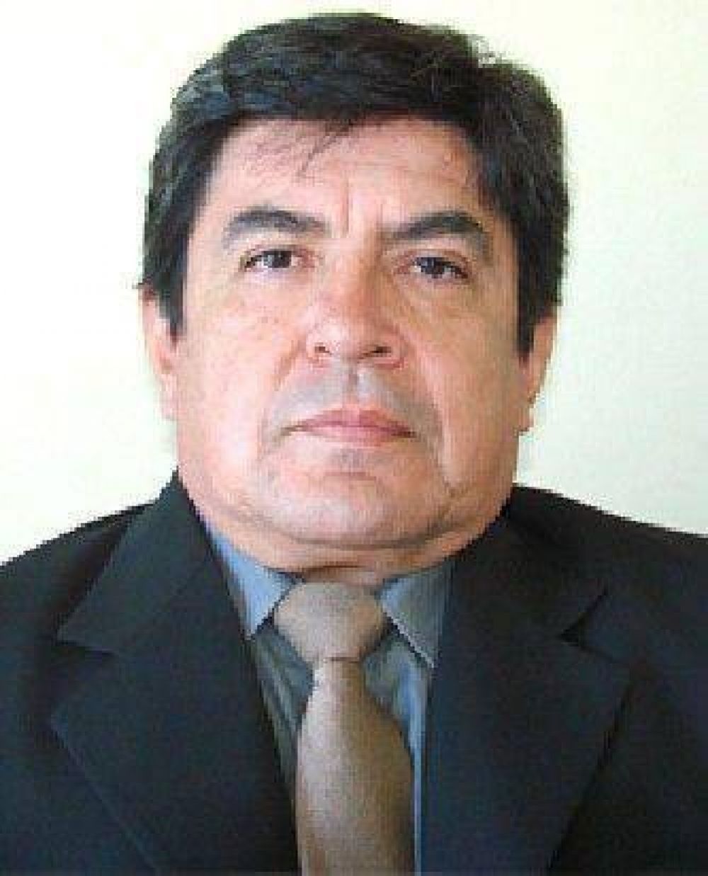 Altamirano est� colgado con una mano del puesto de Secretario de la C�mara Baja