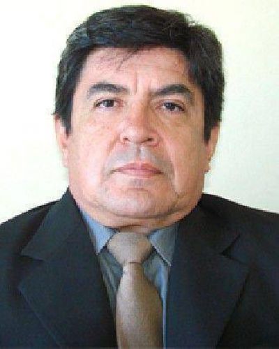 Altamirano est� colgado con una mano del puesto de Secretario de la C�mara Baja