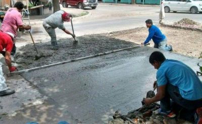 CONTIN�AN LAS TAREAS DE PAVIMENTO