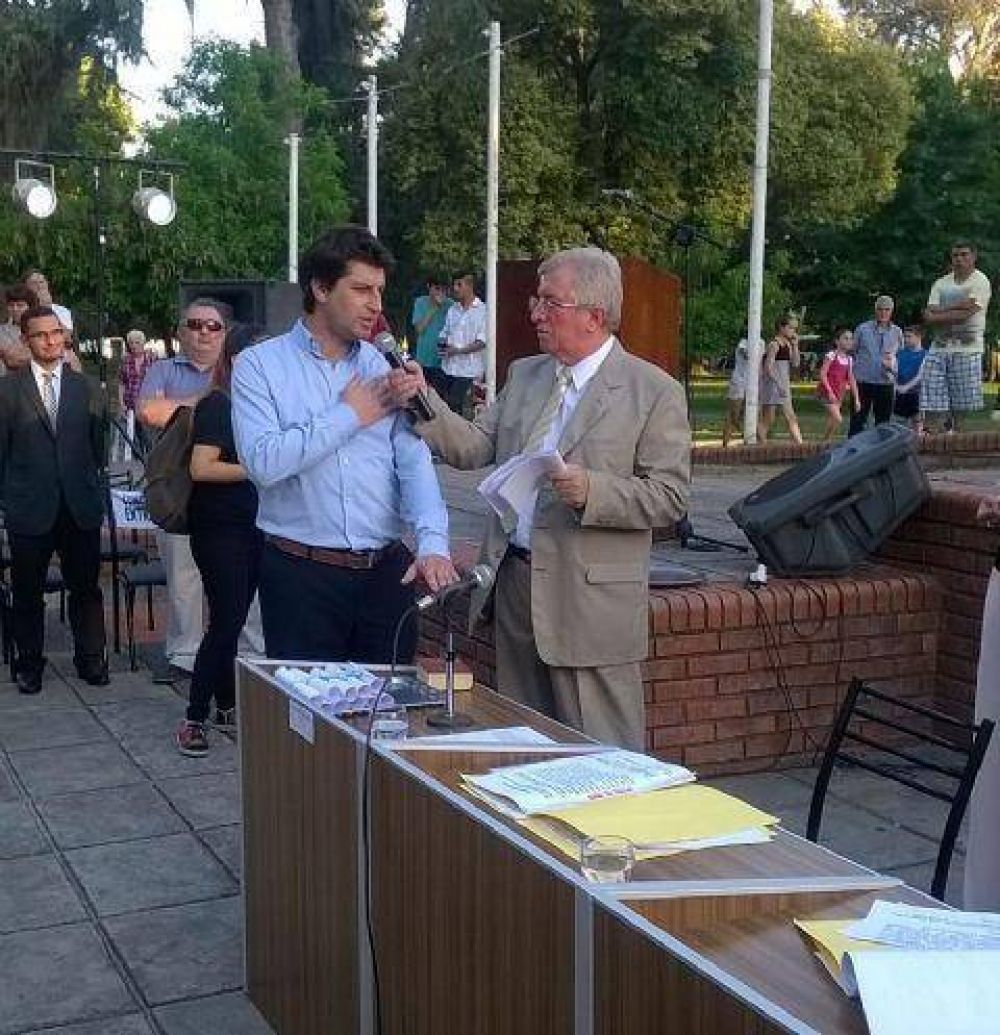 Impulsan la creaci�n del boleto estudiantil gratuito