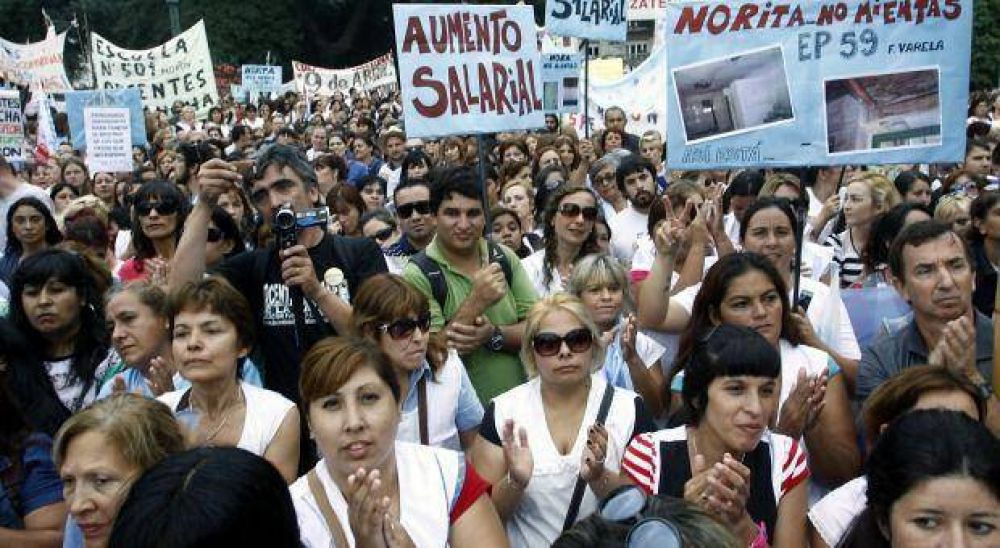 Paritaria docente: Desde Naci�n confirmaron env�o de fondos para asistir a la Provincia