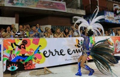 Peppo valor� el trabajo en el final de los Supercarnavales