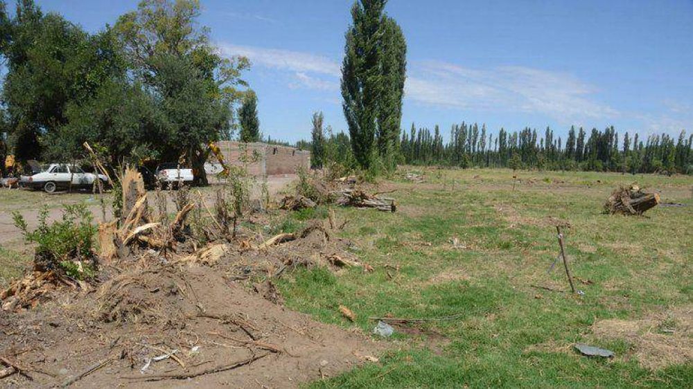 La urbanizaci�n devora las �ltimas chacras del oeste