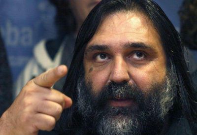 Baradel revel� que amenazaron de muerte a sus hijos