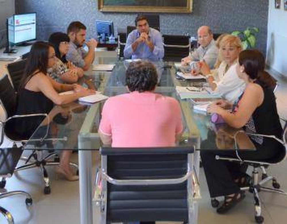 Capitanich fij� con los concejales el inicio de sesiones y prioridades como el C�digo Ambiental y el nuevo Edificio Municipal