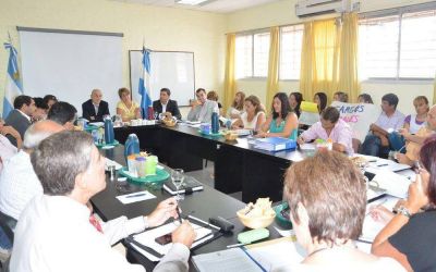 Los docentes esperan una segunda oferta salarial