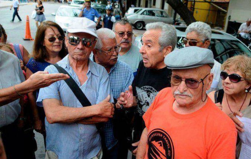 El Gobierno prometi� revisar los cambios en Ganancias que afectan a 110 mil jubilados