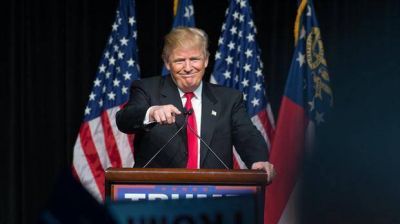 La puja republicana sigue en Nevada con cuatro aspirantes
