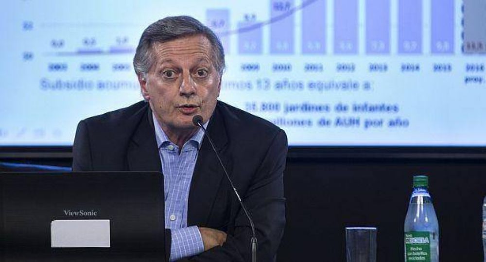 Gas: Aranguren confirma que suba ser� antes de junio