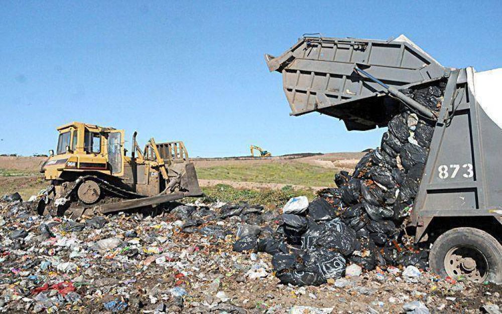 No descargan la basura en el predio por un paro �interno�