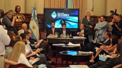 Con la discusi�n por los DNU, el Gobierno pone en juego su poder en el Congreso