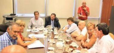 Docentes siguen sin acuerdo y peligra el inicio de clases en San Juan