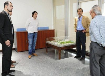 Nardini busca promover el desarrollo industrial del distrito