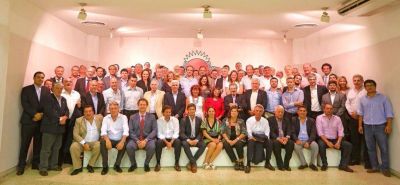 La UCR se re�ne en Luj�n y analiza su lugar en el Gobierno