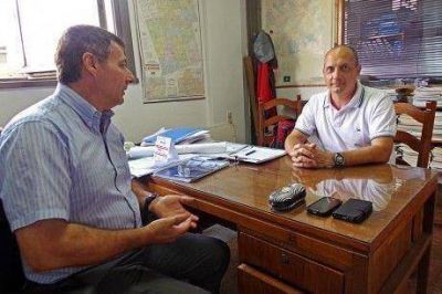 Desag�es Pluviales 30 de Agosto: reuni�n de Buli�n en Facultad de Ingenier�a de La Plata