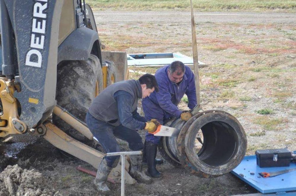 Por la rotura de un acueducto la ciudad se qued� sin agua