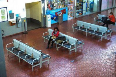 Malestar en el sector tur�stico por la exclusi�n del aeropuerto en el plan de obras nacionales