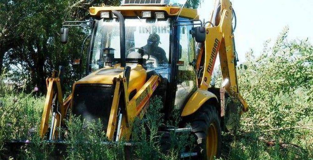 Comenzaron a realizar las tareas en el macizo de tierra en el que se construir�n las viviendas del Procrear