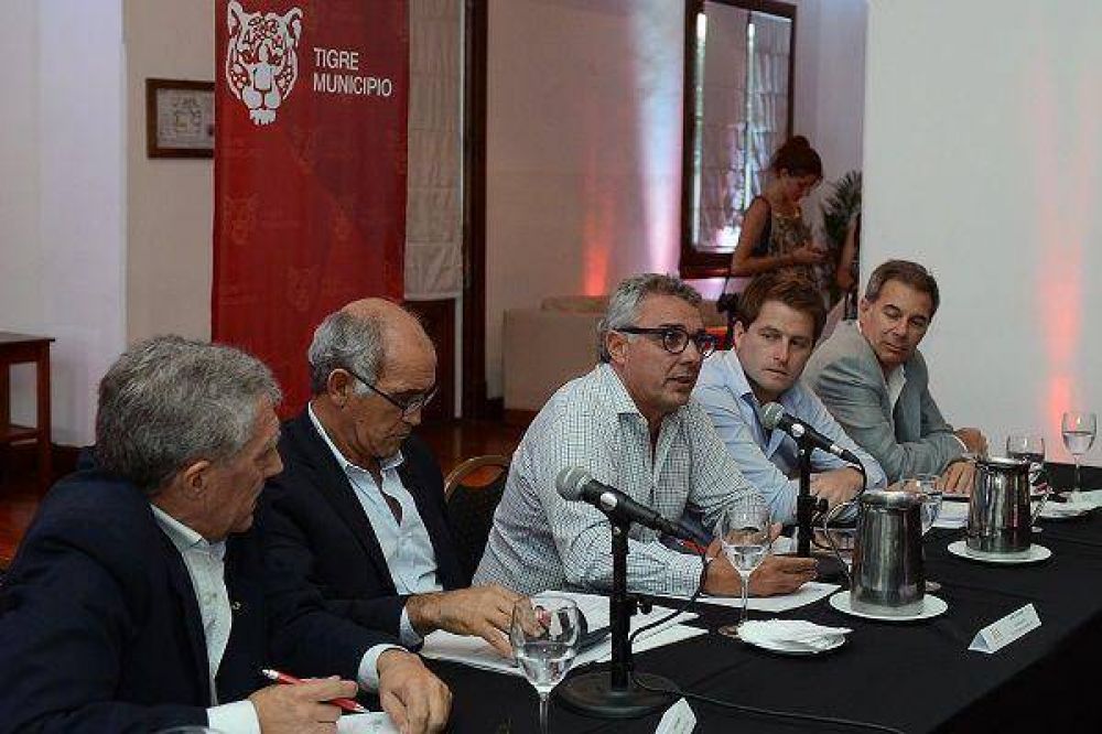 Tigre pidi� a Provincia solucionar el problema del transporte en el Delta