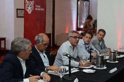Tigre pidi� a Provincia solucionar el problema del transporte en el Delta