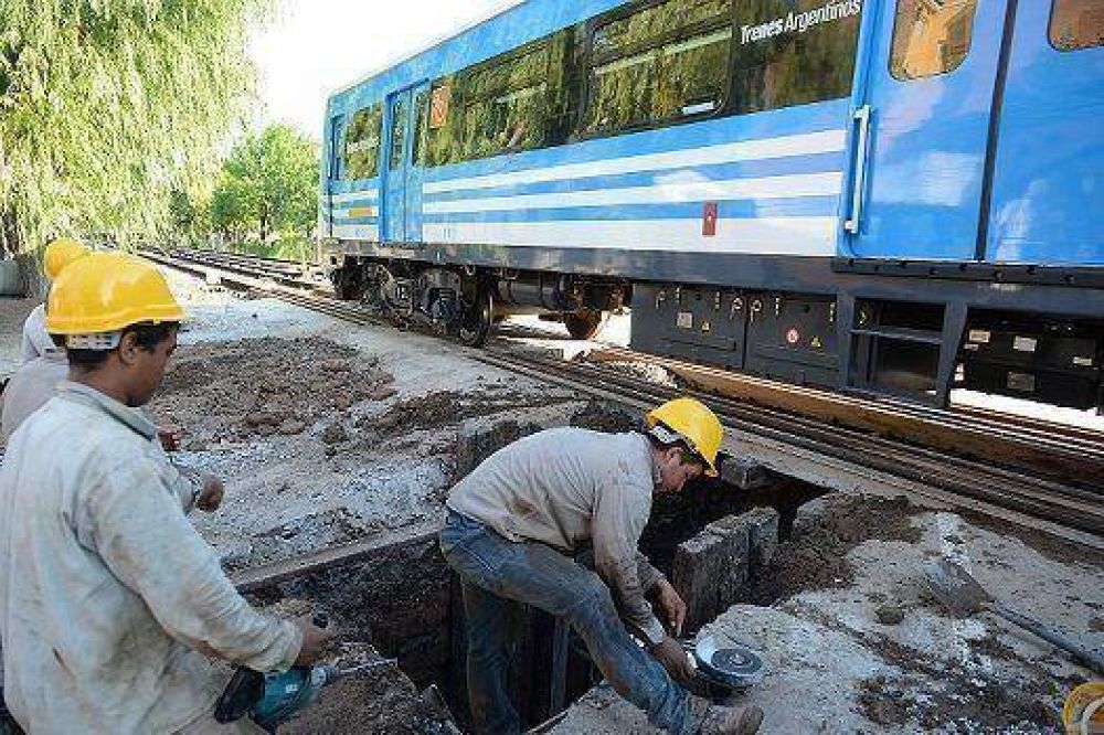 Tigre construye un nuevo paso bajo nivel en las v�as del tren Mitre