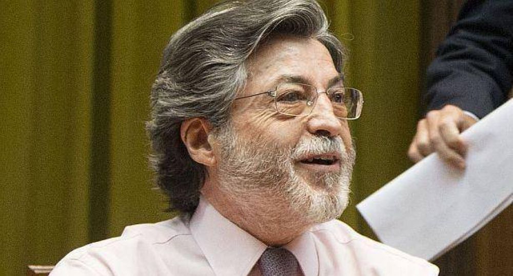 Abad dijo que cambios en Ganancias se calcularon con paritaria de 25%