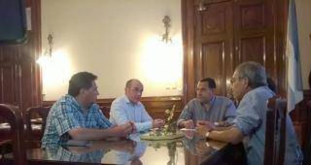 Los docentes tucumanos esperan que el PE haga una oferta real salarial