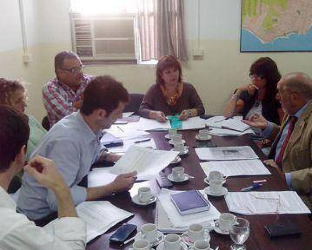 Aprueban iniciativa que ordena el tr�nsito y pluviales en el HPC