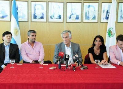 Salarios: el Gobernador anunci� un aumento del 40% para los empleados p�blicos