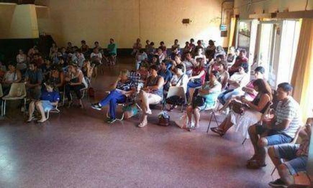 Docentes del MPL rechazaron la propuesta salarial del Gobierno