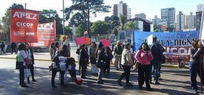 Profesionales de la salud de Lomas se sumar�n al paro de ATE