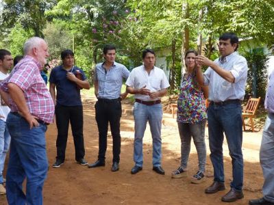 Losada supervis� obras viales en Miguel Lan�s