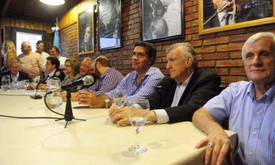 En un clima de fuerte tensi�n, el peronismo intentar� consagrar una conducci�n de consenso
