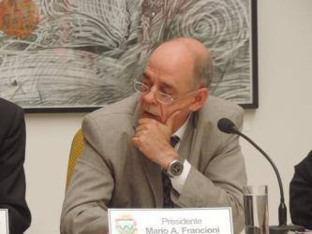 Francioni ratific� que quiere un di�logo permanente con el Ejecutivo municipal
