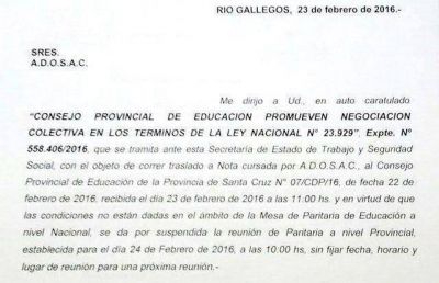 El gobierno suspendi� las paritarias docentes en Santa Cruz y ADOSAC reaccion� endureciendo el conflicto