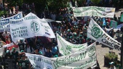 Multitudinaria marcha de ATE en Salta en el primer paro nacional
