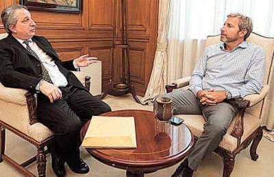 El Gobierno cedi� y discute un plan para reintegrar fondos a provincias