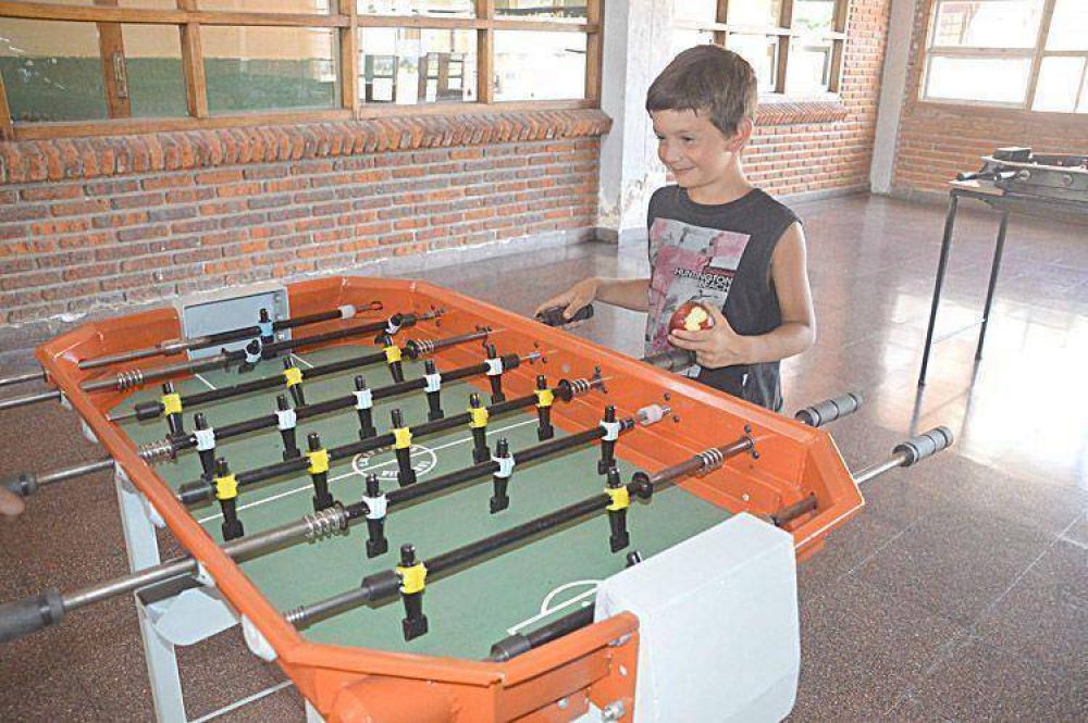 Un proyecto de la EFP 1 pretende construir metegoles para las escuelas municipales