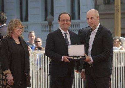 Larreta comenz� su gira con Hollande