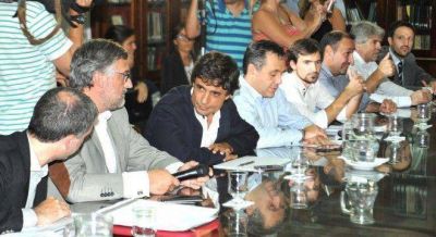 Vidal ofreci� el 34,6% en tres tramos y los gremios responden el s�bado