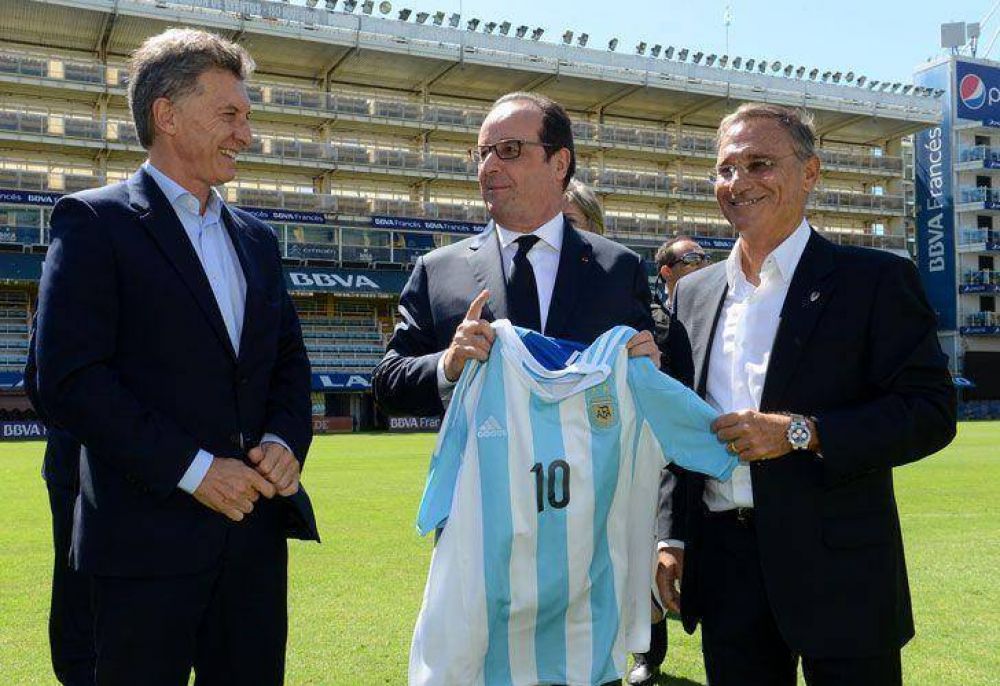 Mauricio Macri llev a Hollande a La Bombonera