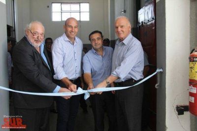 Molina inaugur� una planta qu�mica de Valot en La Bernalesa