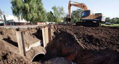Licita obras de desag�es que beneficiar�n a 20 mil vecinos