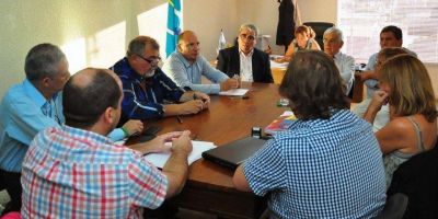 Paritaria: docentes siguen sin acordar y no hay garant�a para iniciar las clases el lunes