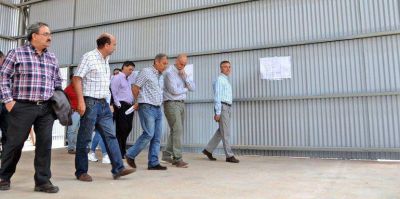 Neuqu�n le pasa el trapo a la basura de cinco ciudades