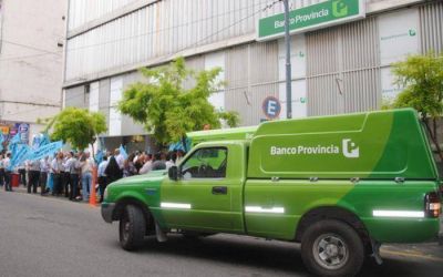 Bancarios marplatenses bloquearon el ingreso de blindados al Tesoro Regional del Banco Central de la Rep�blica Argentina 