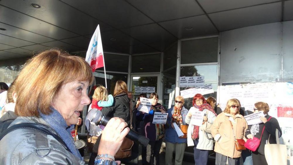 En General Pueyrredon relevan la opini�n de casi 10 mil docentes