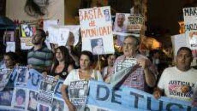 Lebbos acus� a Alperovich de ser el principal encubridor del crimen de Paulina