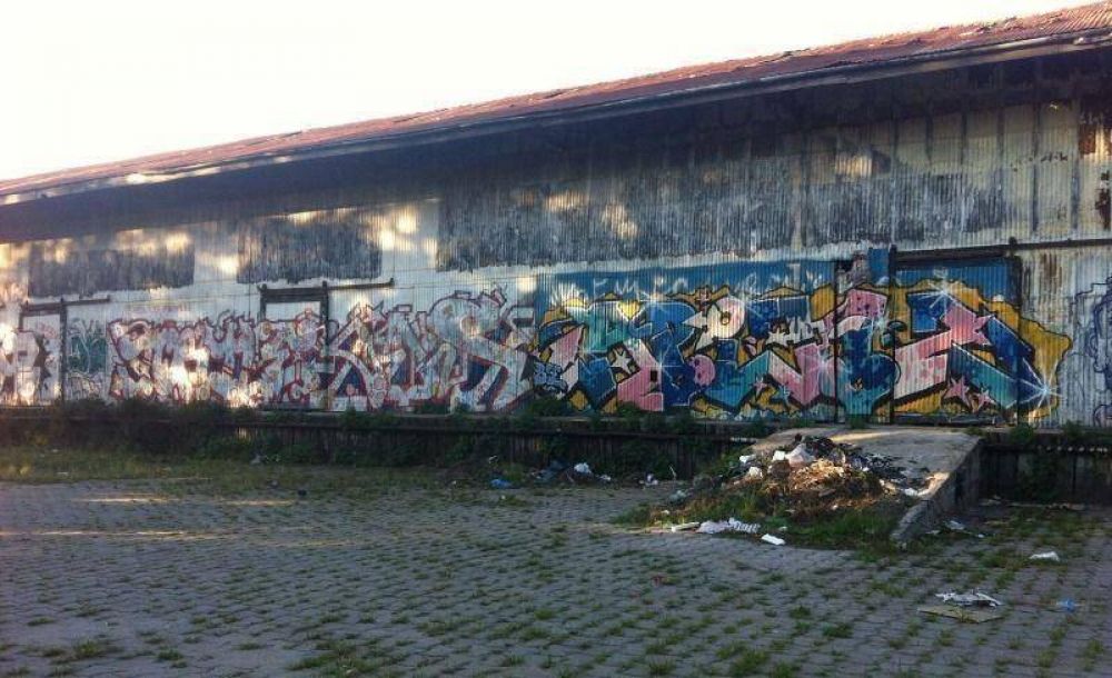 Trasladar�n dependencias municipales a galpones de Ferrobaires