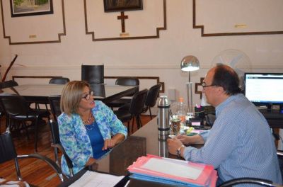 El Intendente recibi� a la Gerente de la Sucursal del Banco Provincia